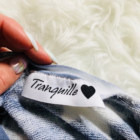 Tranquille Star  Cold-shoulder Sweater Small - Picture 3 of 5